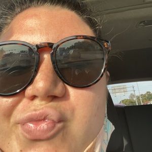 Meet your Posher, Mckenna